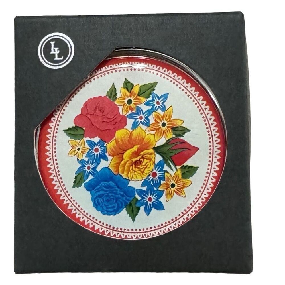 Lucy Lu Designs Compact - 1 Reg 1 5x mirror - New in Box 2 3/4” Diameter